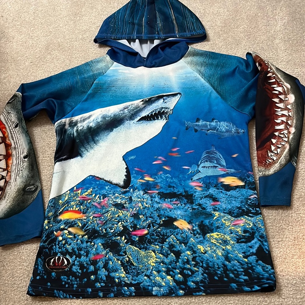 Shark tank Chomp Shirt by Mouthman. Hooded long sleeve shark shirt kids size 12